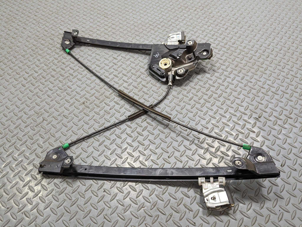 2004 - 2009 CADILLAC SRX OEM DOOR REGULATOR ASSEMBLY FRONT RIGHT PASSENGER SIDE