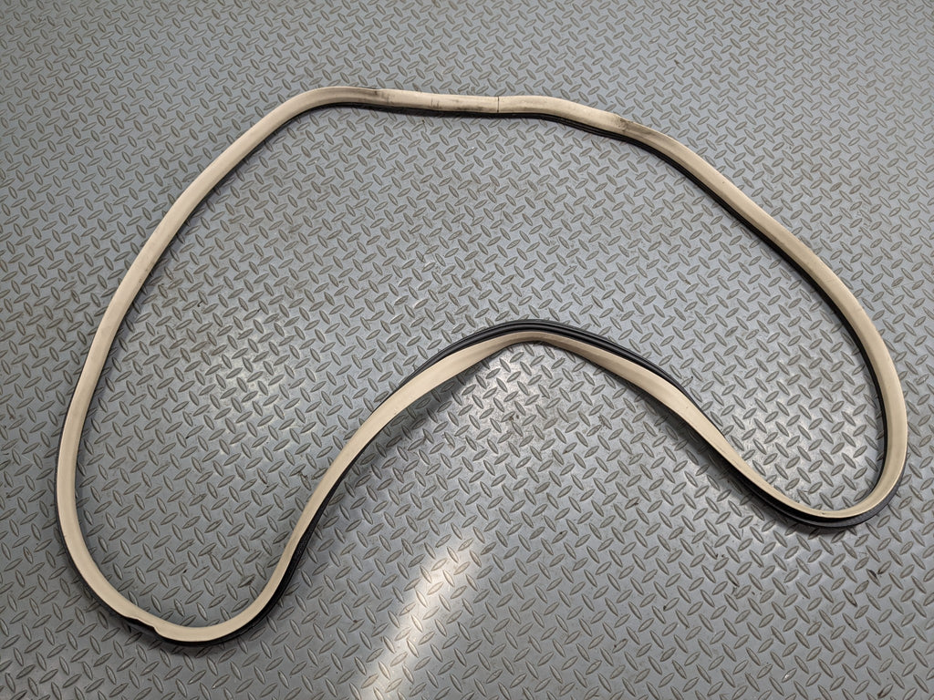2004 - 2009 CADILLAC SRX OEM DOOR SEAL WEATHER STRIPPING RUBBER REAR LEFT SIDE