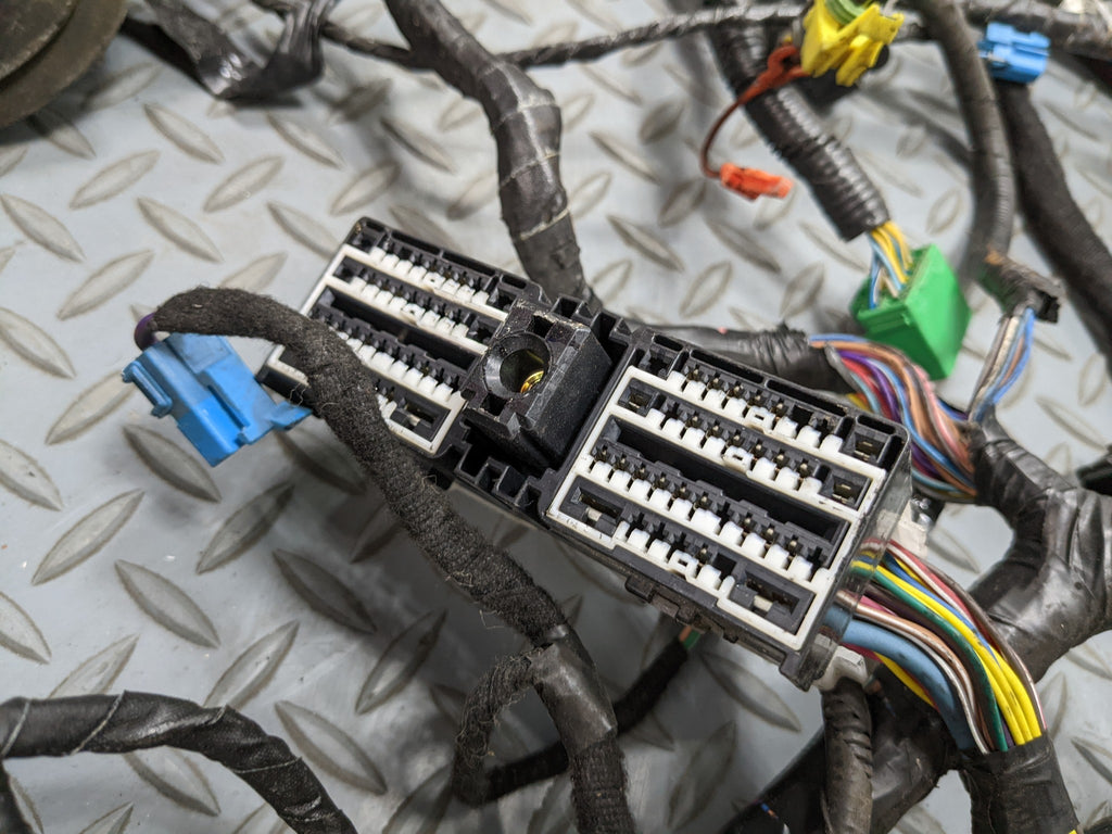 2004 - 2009 CADILLAC SRX OEM INTERIOR BODY WIRE HARNESS CABLE AND CONNECTOR
