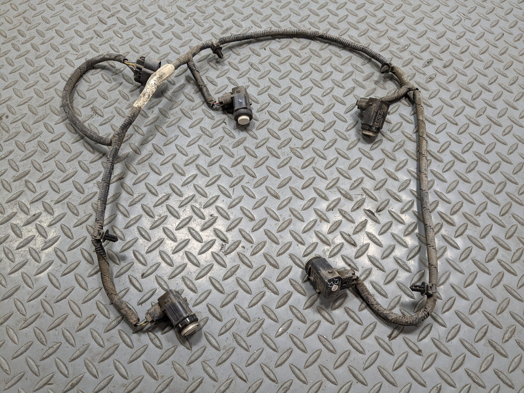 04 - 09 CADILLAC SRX OEM BUMPER PARKING ASSIST SENSOR WITH WIRING HARNESS REAR