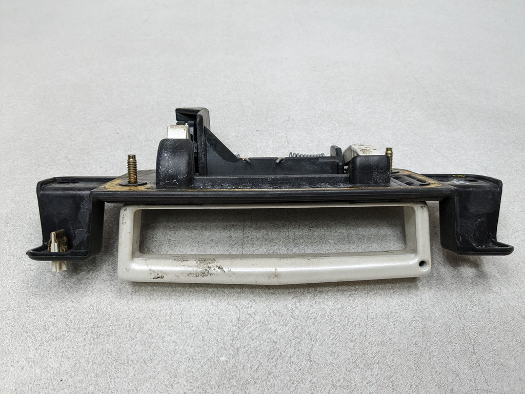 2004 - 2009 CADILLAC SRX OEM EXTERIOR DOOR HANDLE REAR TRUNK RIGHT SIDE