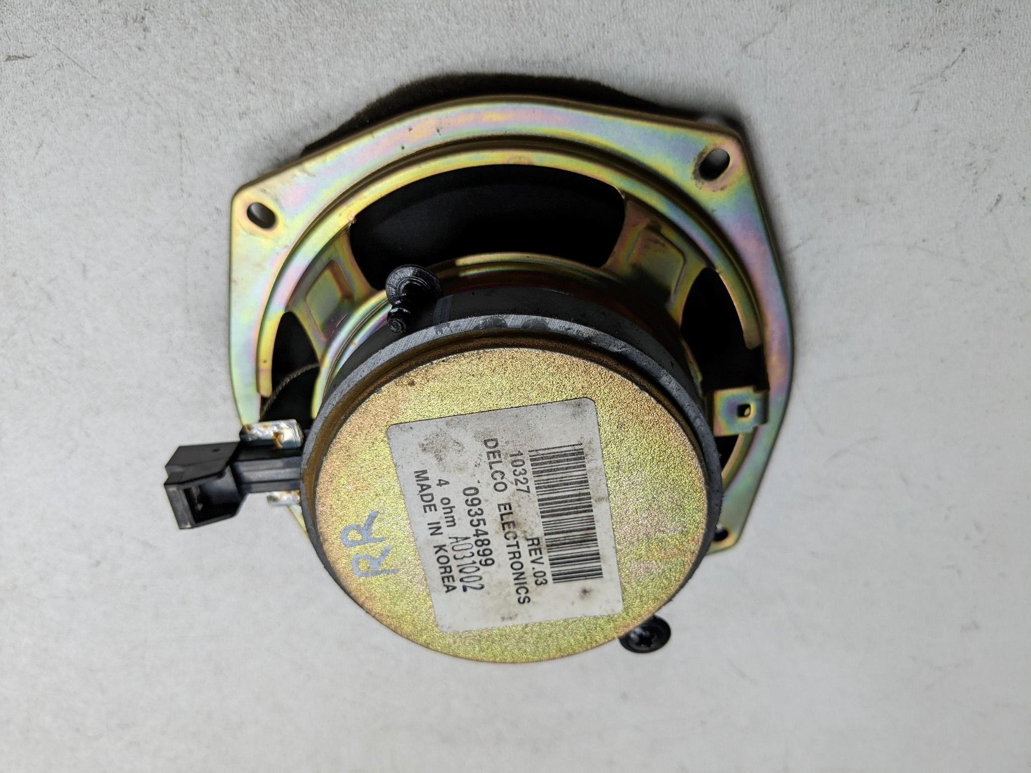 2004 - 2009 CADILLAC SRX OEM AUDIO SOUND SYSTEM SPEAKER SET FRONT AND REAR