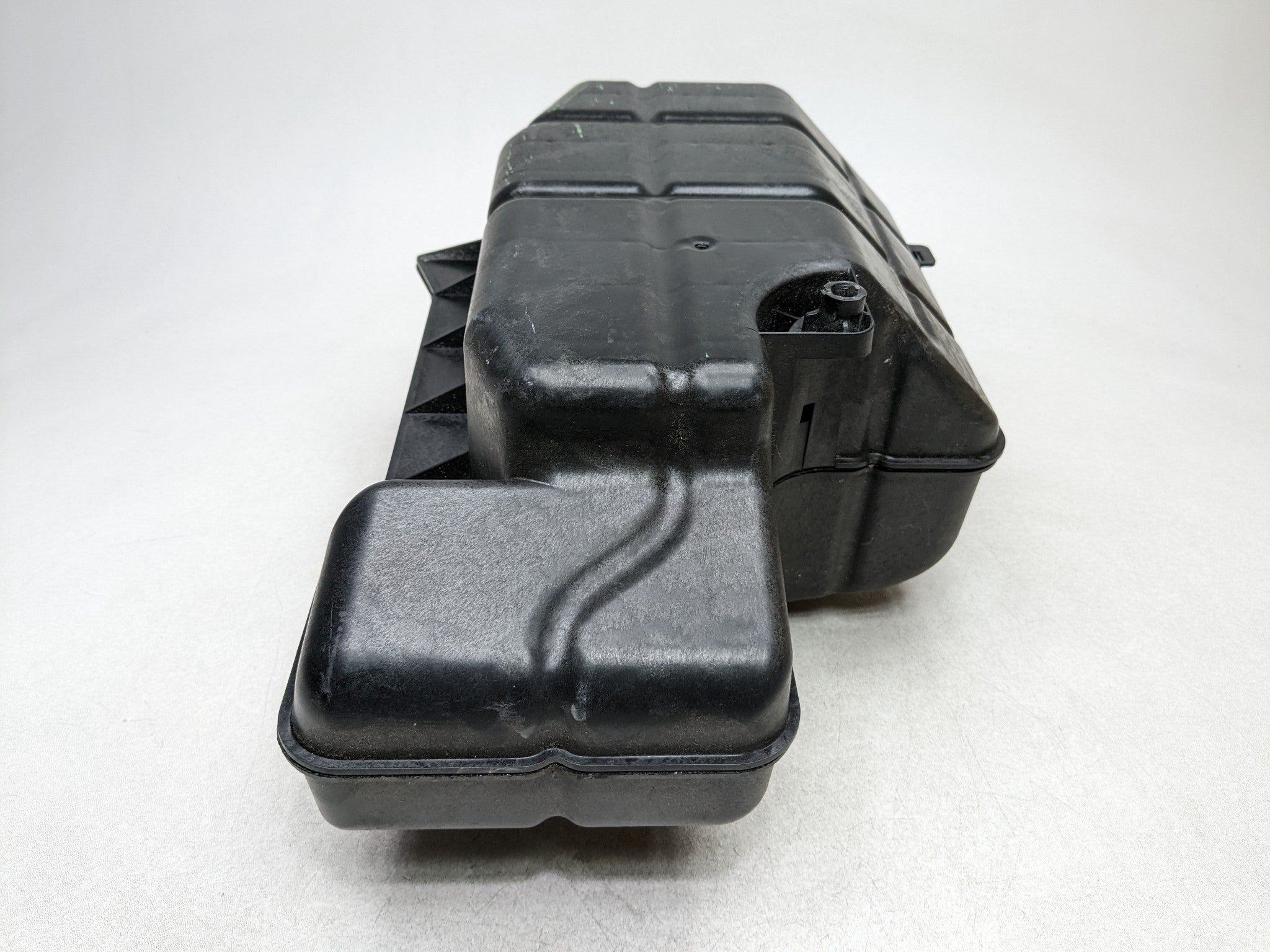 2004 - 2009 CADILLAC SRX OEM SUBWOOFER SPEAKER AUDIO SOUND SYSTEM ASSEMBLY
