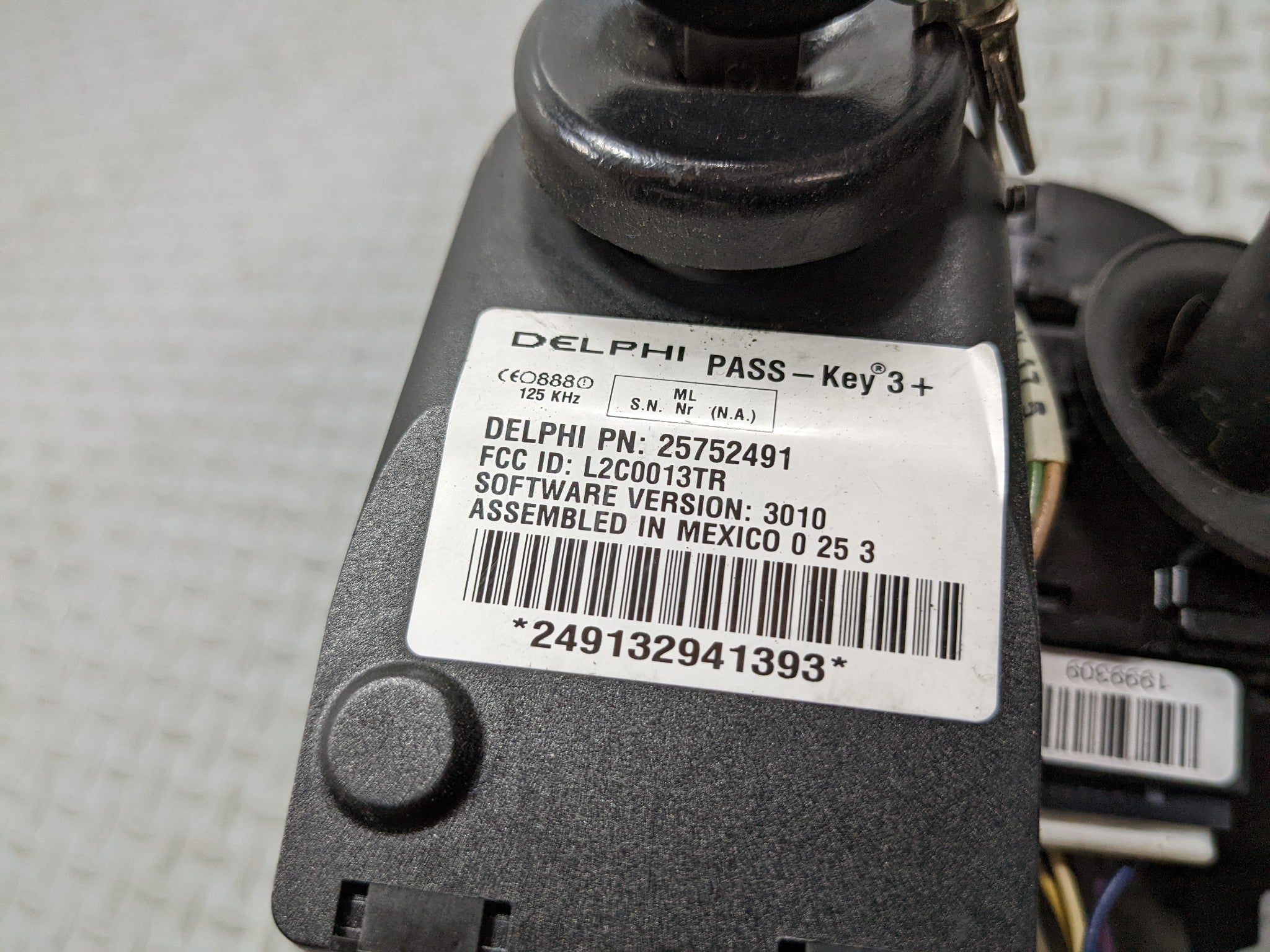 04-09 CADILLAC SRX OEM STEERING COLUMN WITH CLOCKSPRING WIPER COMBINATION SWITCH