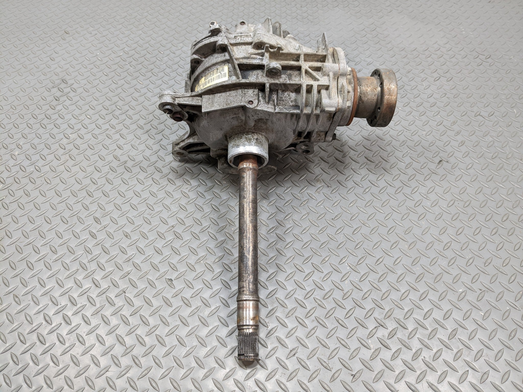 2004 - 2009 CADILLAC SRX OEM FRONT AXLE DIFFERENTIAL CARRIER ASSEMBLY