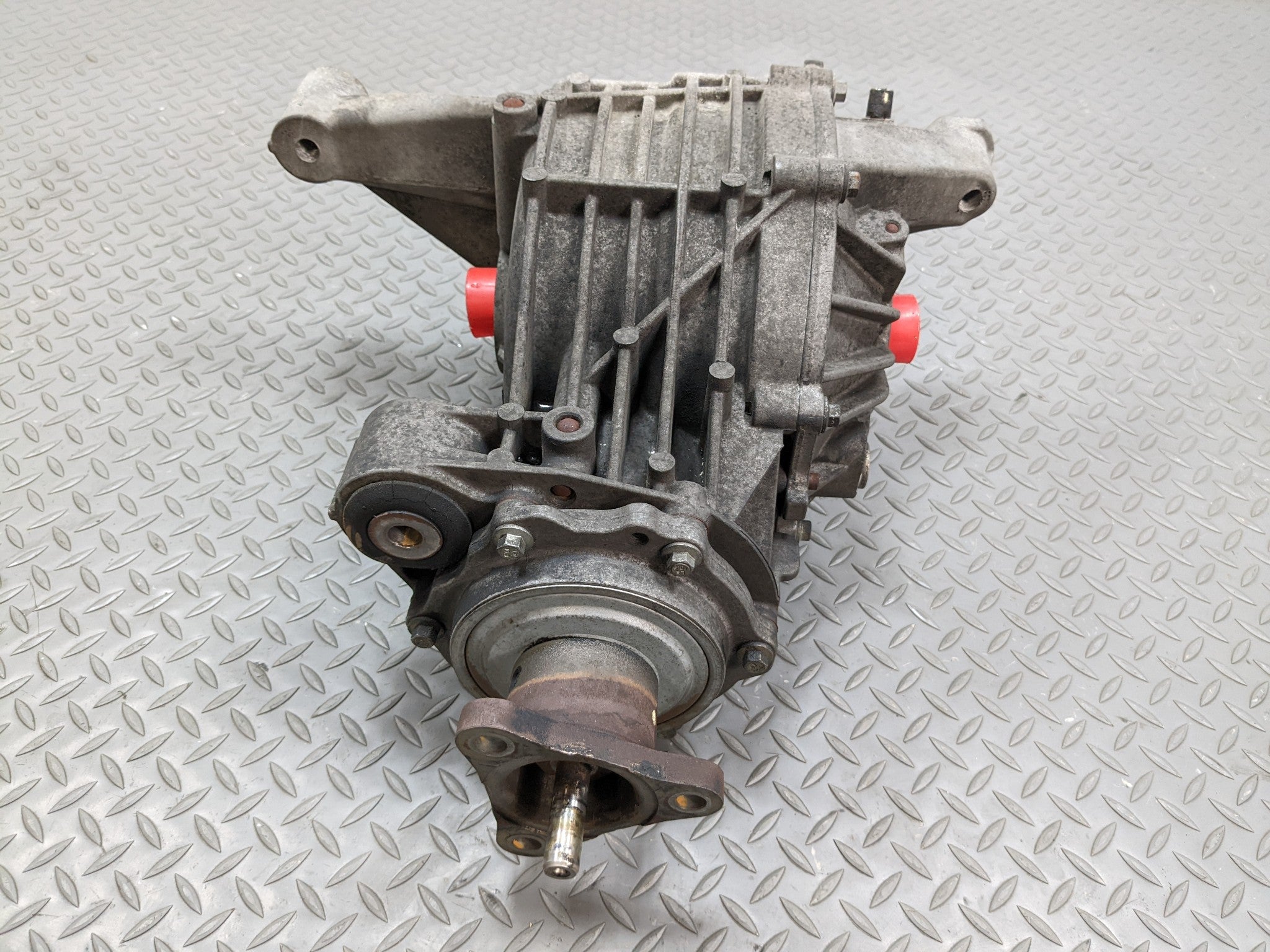 2004 - 2009 CADILLAC SRX OEM REAR AXLE DIFFERENTIAL CARRIER ASSEMBLY