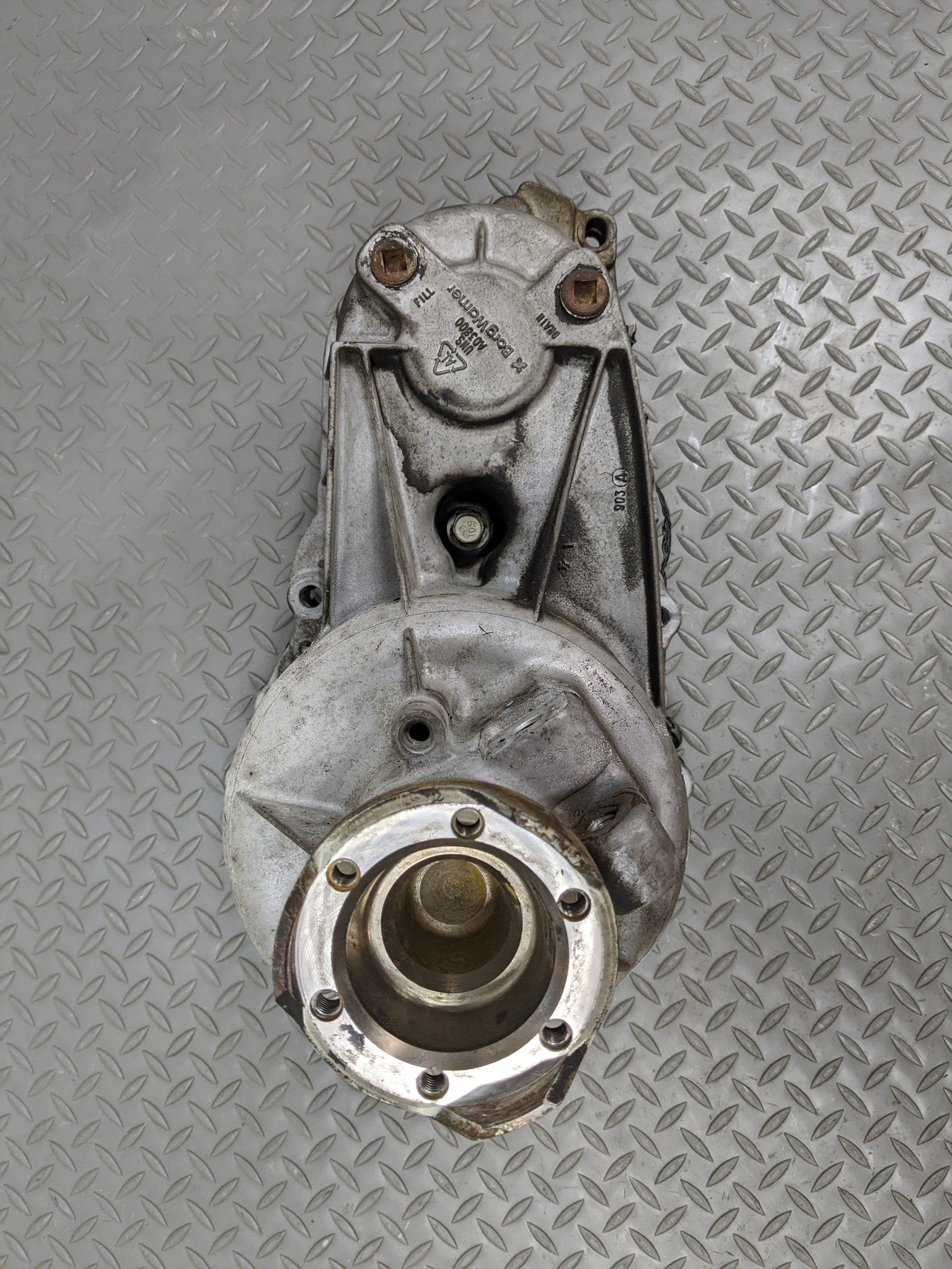 2004 - 2009 CADILLAC SRX OEM 3.6L TRANSFER CASE ASSEMBLY