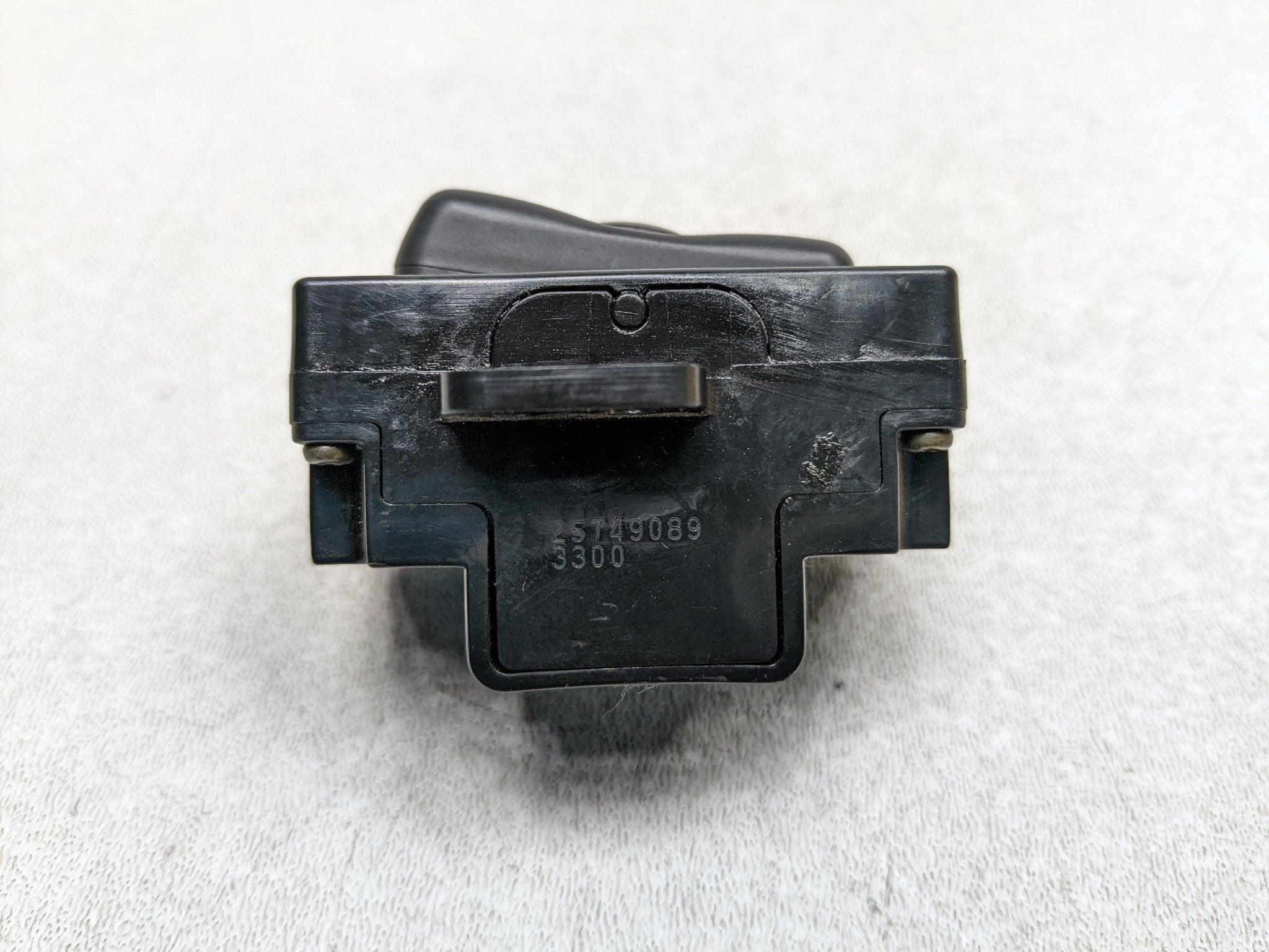 2004 - 2009 CADILLAC SRX OEM REAR WIPER WASHER SWITCH BLACK