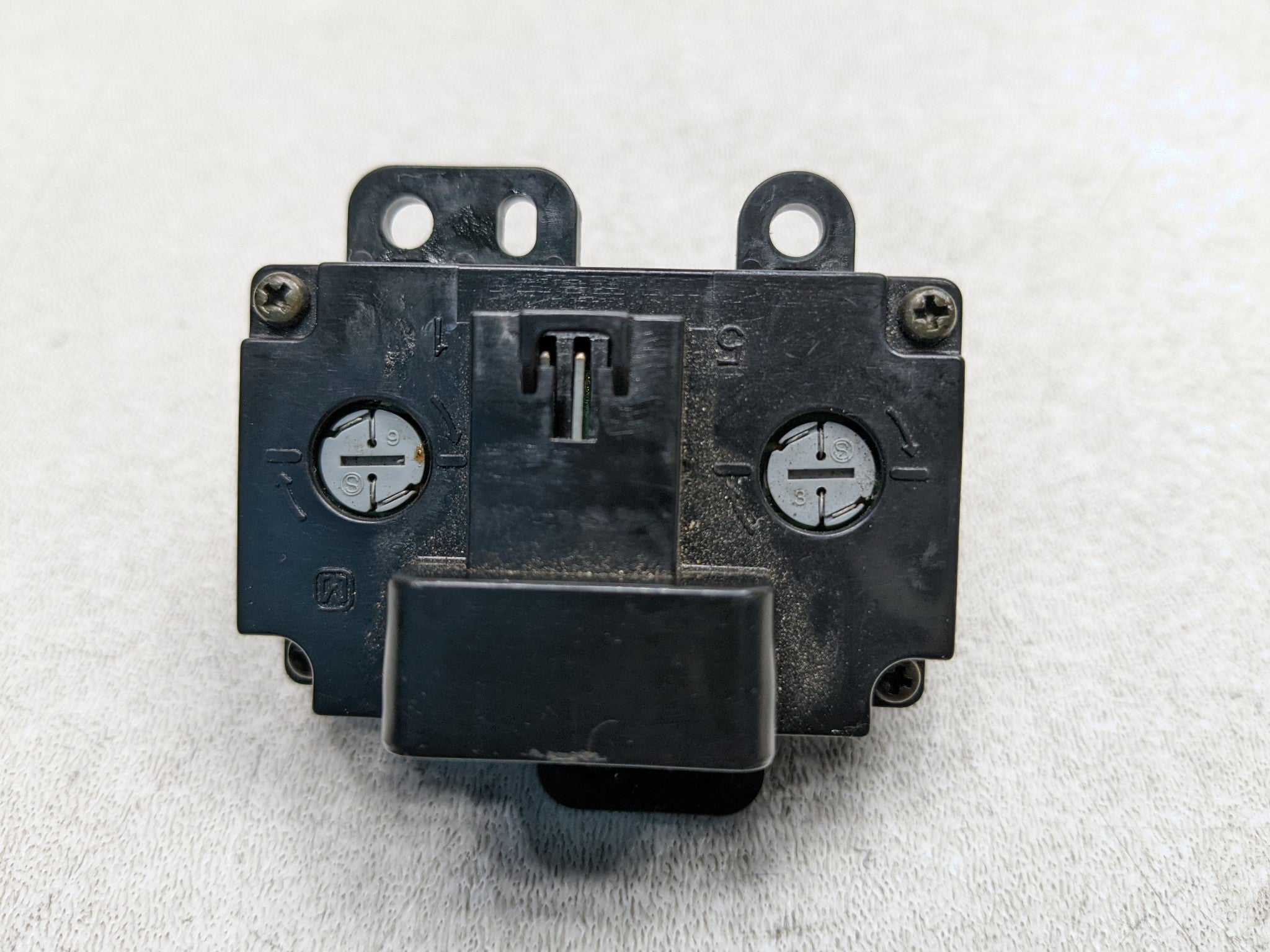 2004 - 2009 CADILLAC SRX OEM REAR WIPER WASHER SWITCH BLACK