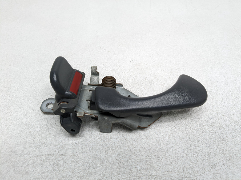 00 - 04 MITSUBISHI MONTERO SPORT OEM INTERIOR DOOR HANDLE REAR LEFT DRIVER SIDE