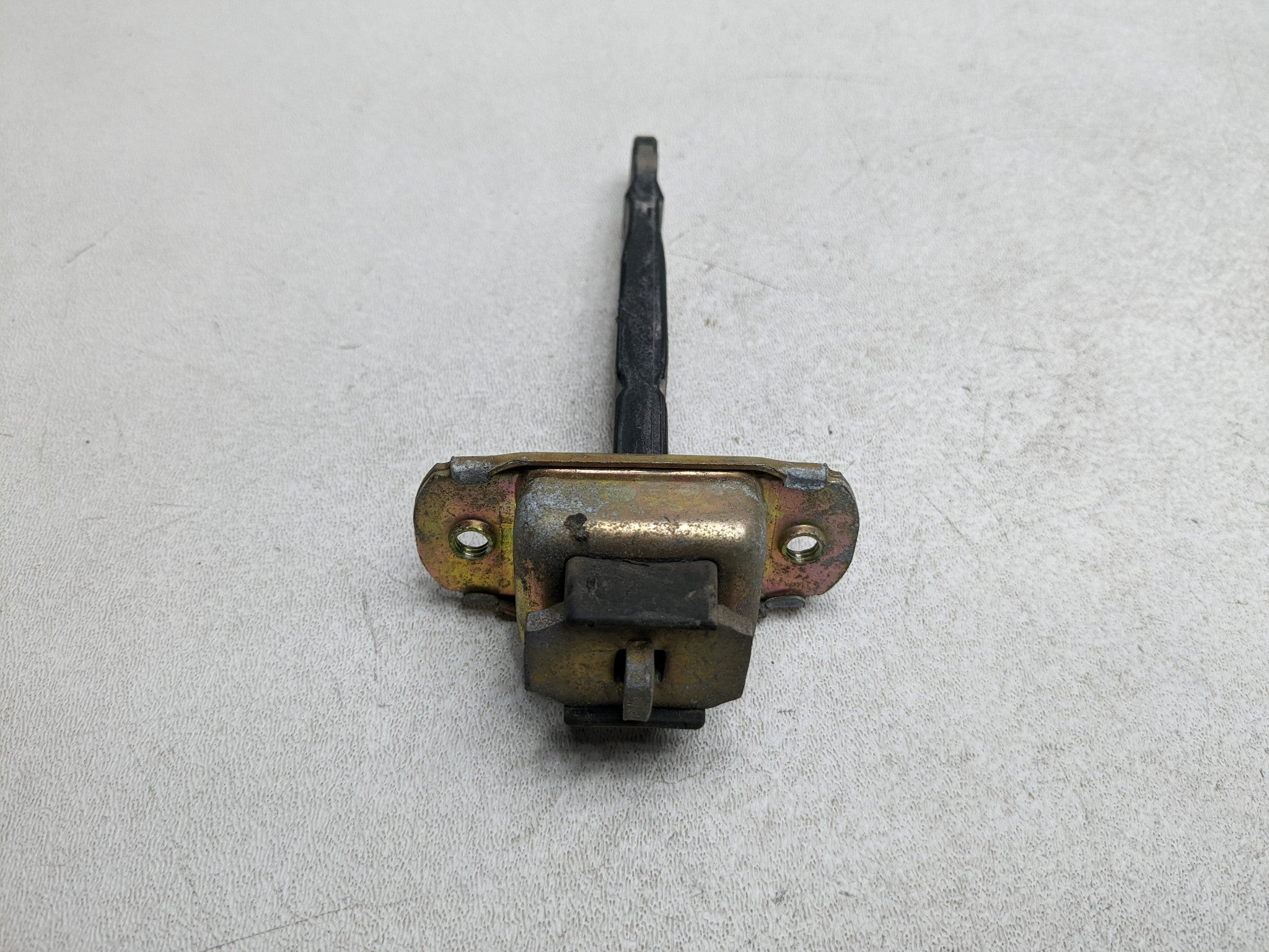 00 - 04 MITSUBISHI MONTERO SPORT OEM DOOR CHECK STRAP STOPPER FRONT LEFT SIDE