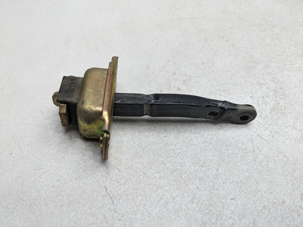 00 - 04 MITSUBISHI MONTERO SPORT OEM DOOR CHECK STRAP STOPPER REAR RIGHT SIDE