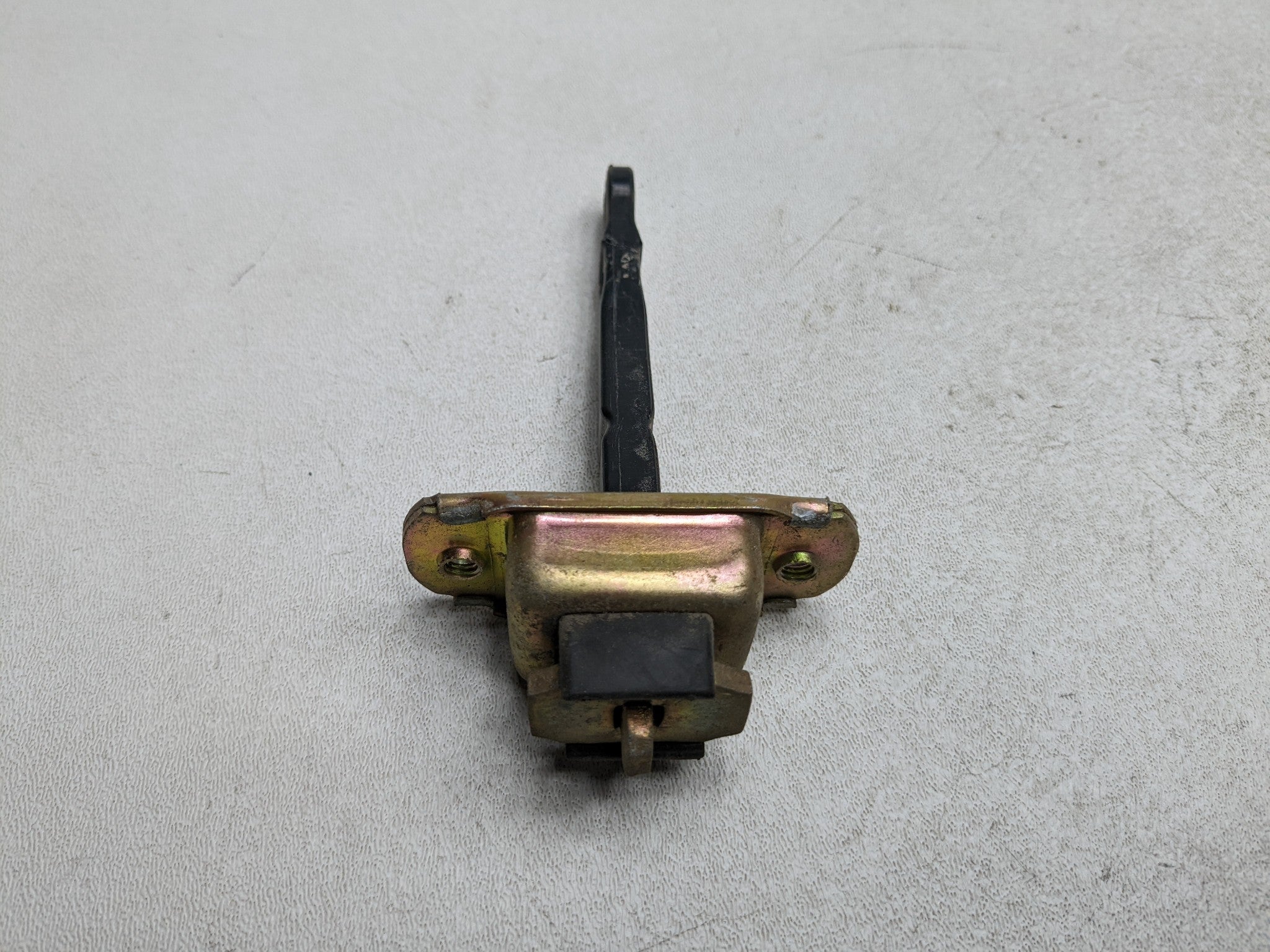 00 - 04 MITSUBISHI MONTERO SPORT OEM DOOR CHECK STRAP STOPPER REAR RIGHT SIDE