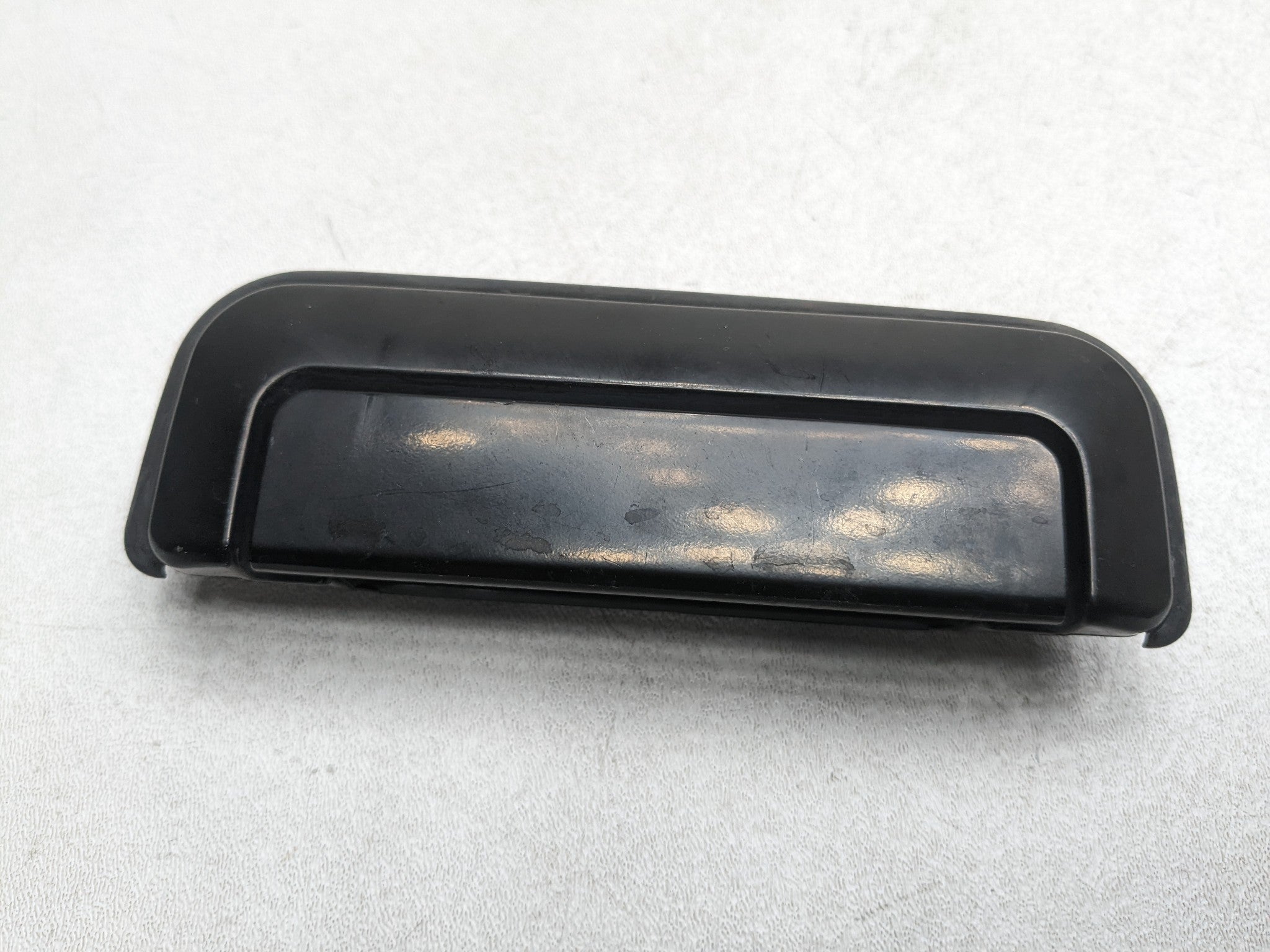 00 – 04 MITSUBISHI MONTERO SPORT OEM EXTERIOR DOOR HANDLE FRONT LEFT DRIVER SIDE