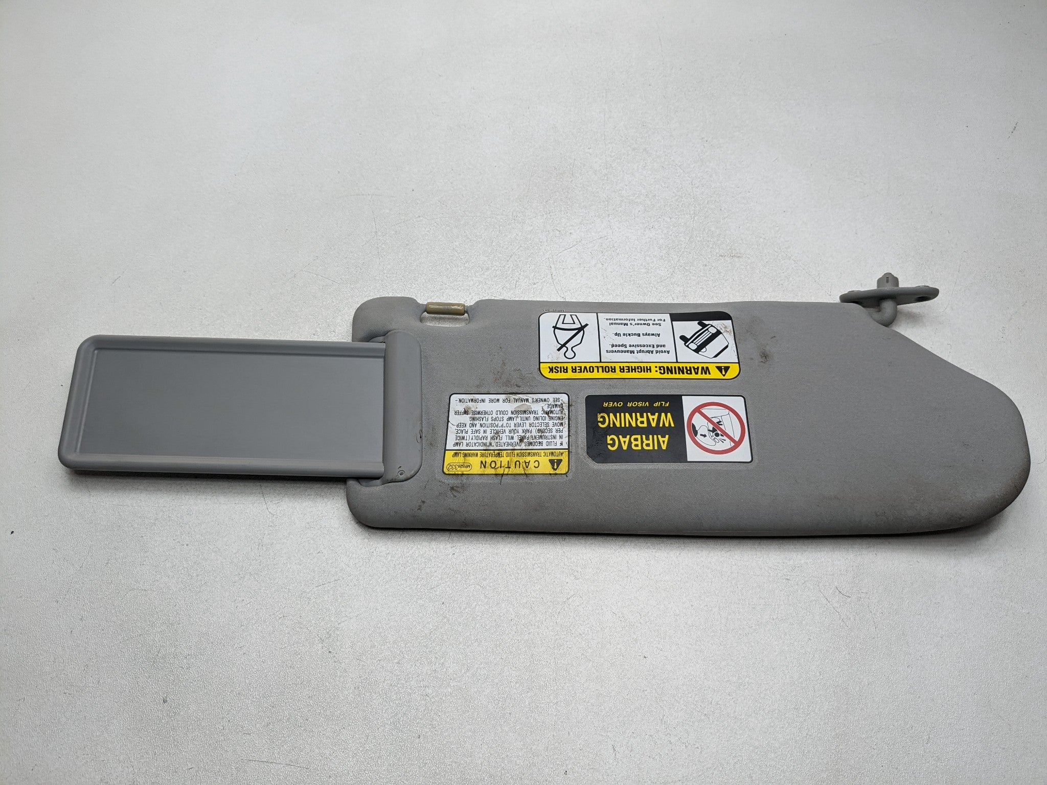 00 - 04 MITSUBISHI MONTERO SPORT OEM SUN VISOR INTERIOR UPPER FRONT LEFT SIDE