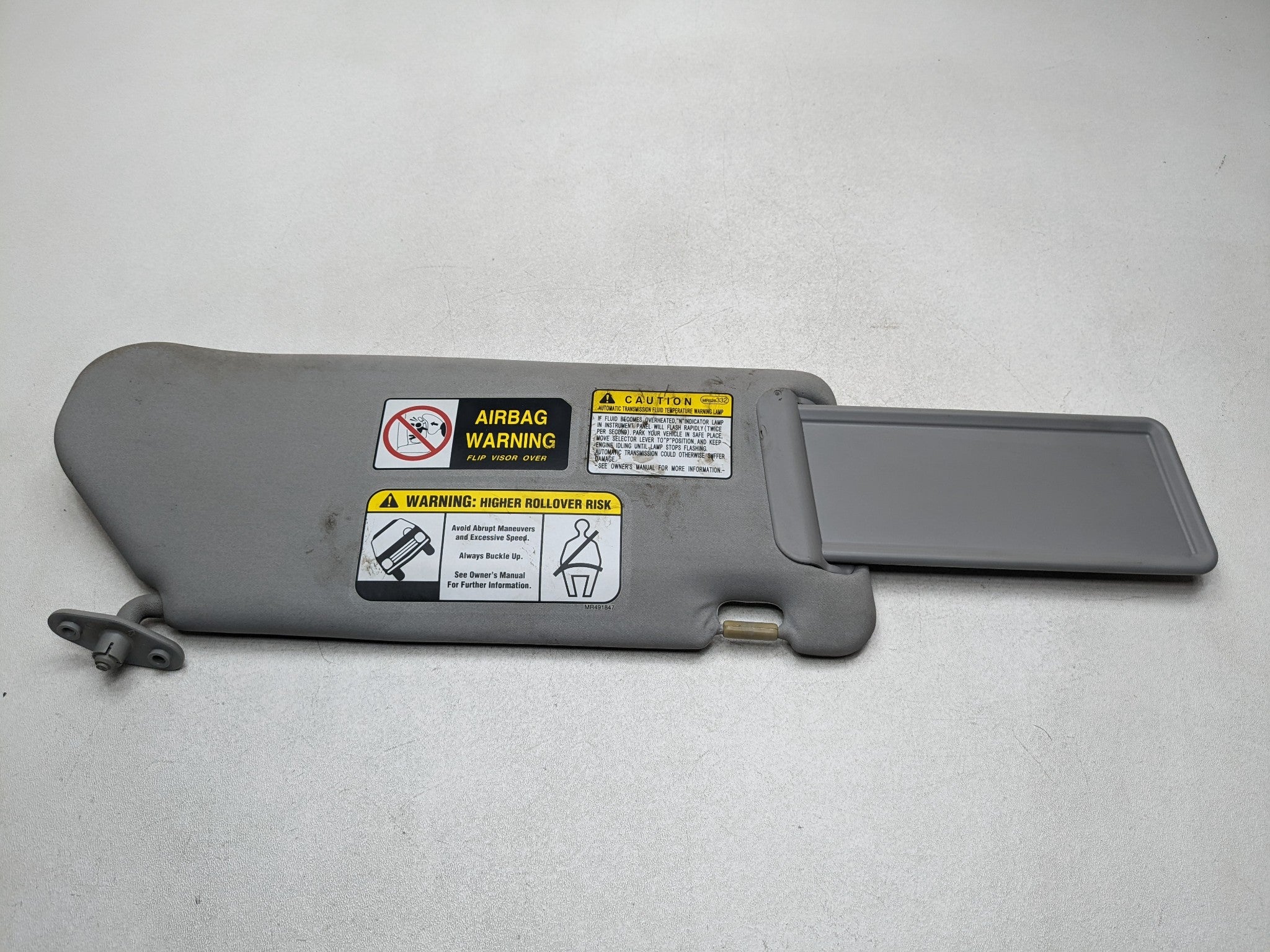 00 - 04 MITSUBISHI MONTERO SPORT OEM SUN VISOR INTERIOR UPPER FRONT LEFT SIDE