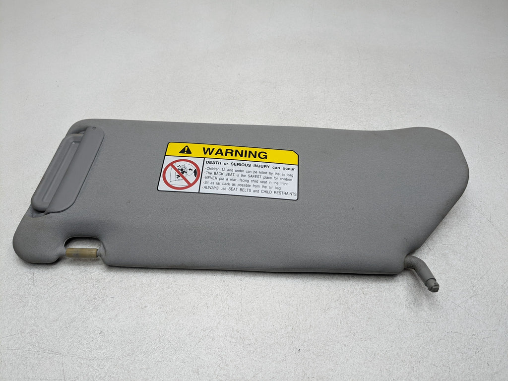 00 - 04 MITSUBISHI MONTERO SPORT OEM SUN VISOR INTERIOR UPPER FRONT RIGHT SIDE