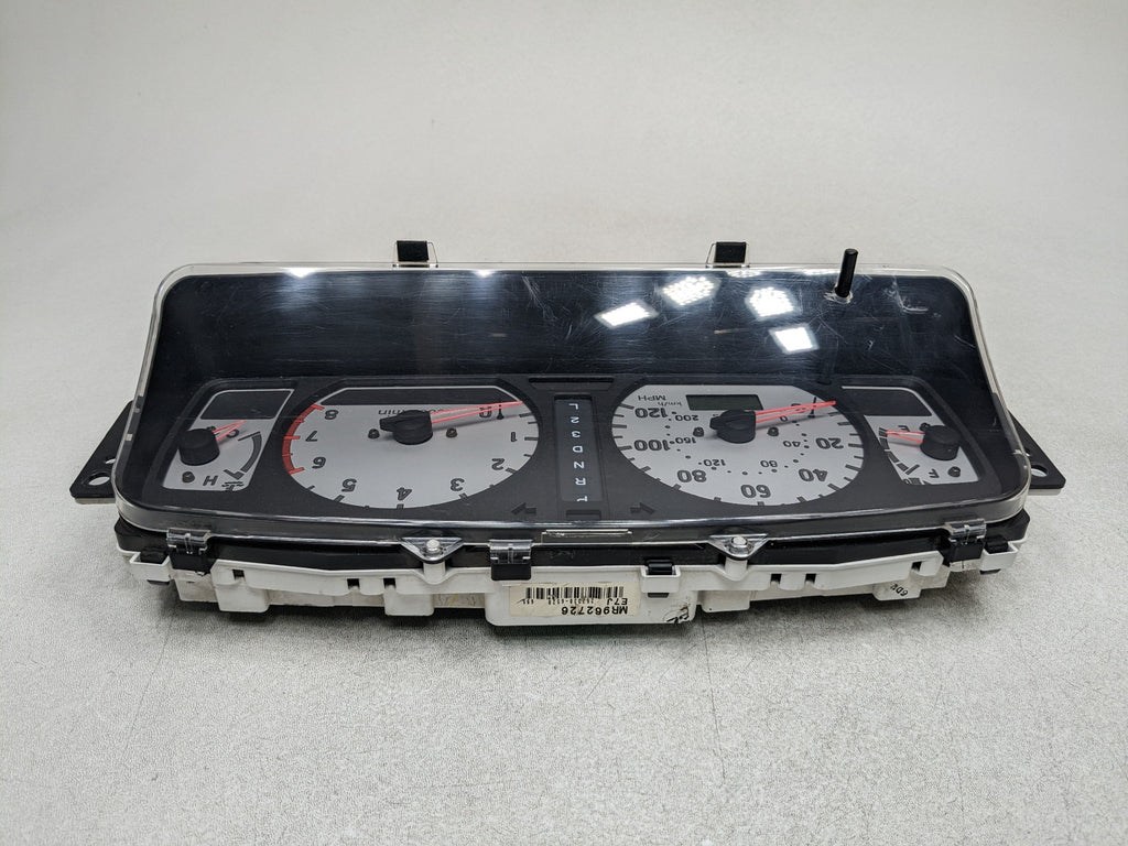00 - 04 MITSUBISHI MONTERO SPORT OEM SPEEDOMETER DASH PANEL INSTRUMENT CLUSTER