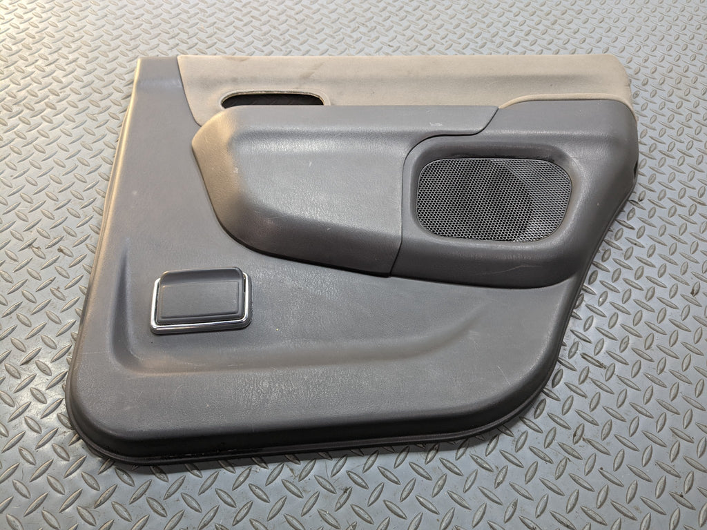 00 – 04 MITSUBISHI MONTERO SPORT OEM INTERIOR DOOR TRIM PANEL REAR RIGHT SIDE