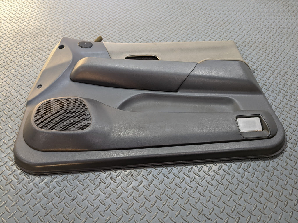 00 - 04 MITSUBISHI MONTERO SPORT OEM INTERIOR DOOR TRIM PANEL FRONT RIGHT SIDE