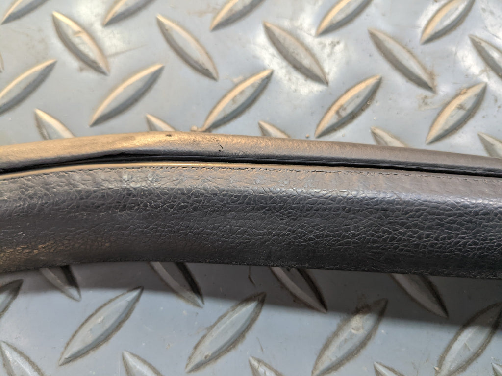 00 - 04 MITSUBISHI MONTERO SPORT OEM DOOR SEAL WEATHER STRIPPING REAR RIGHT SIDE