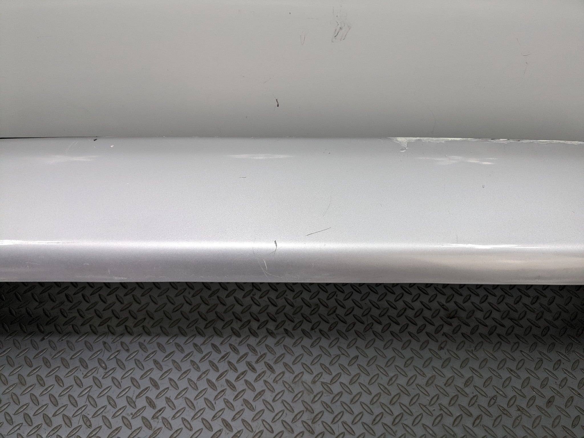00 – 04 MITSUBISHI MONTERO SPORT OEM REAR BUMPER LOWER COVER PANEL SILVER GRAY