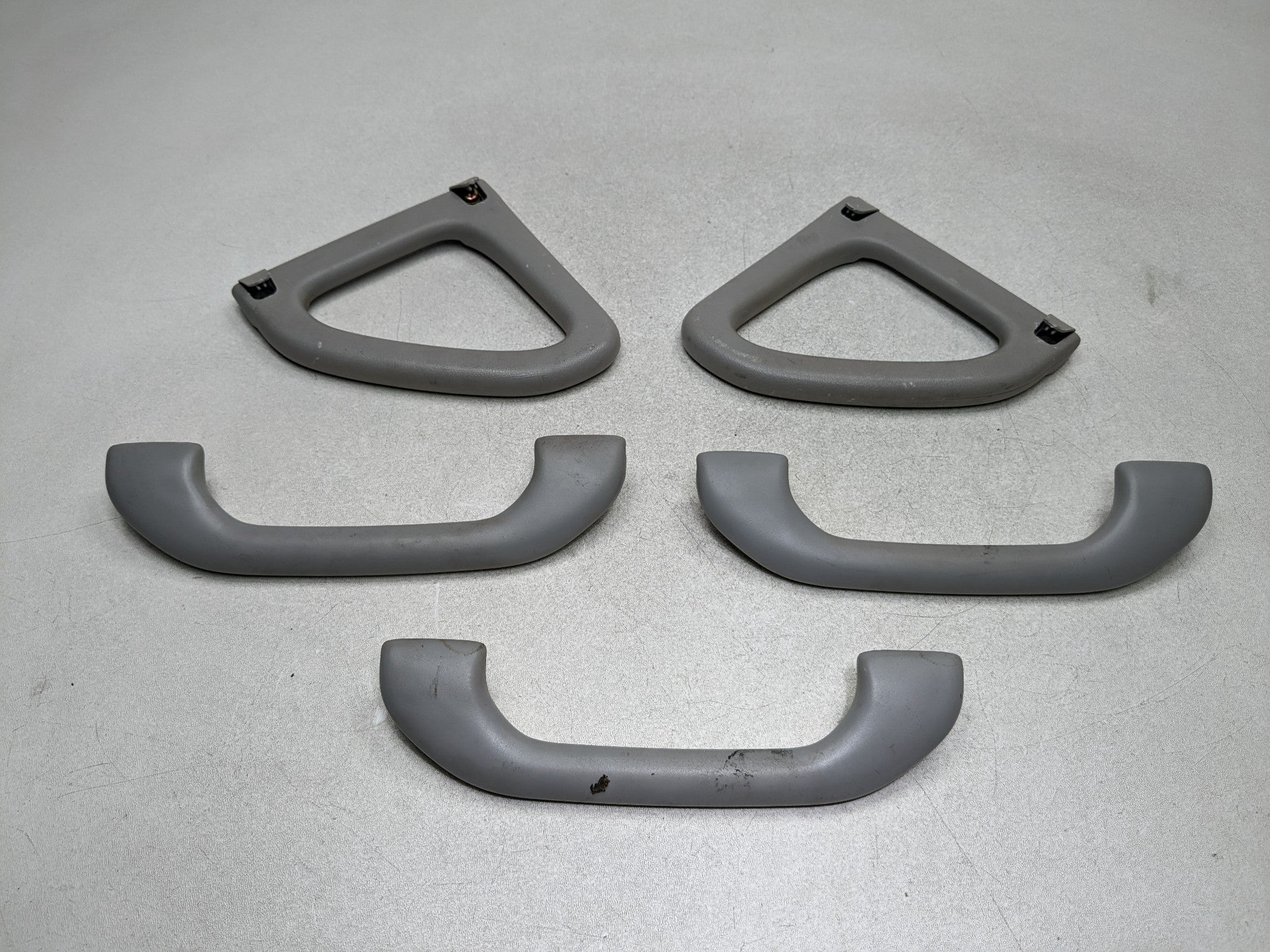 00 - 04 MITSUBISHI MONTERO SPORT OEM GRAB BAR HANDLE SET FRONT AND REAR UPPER
