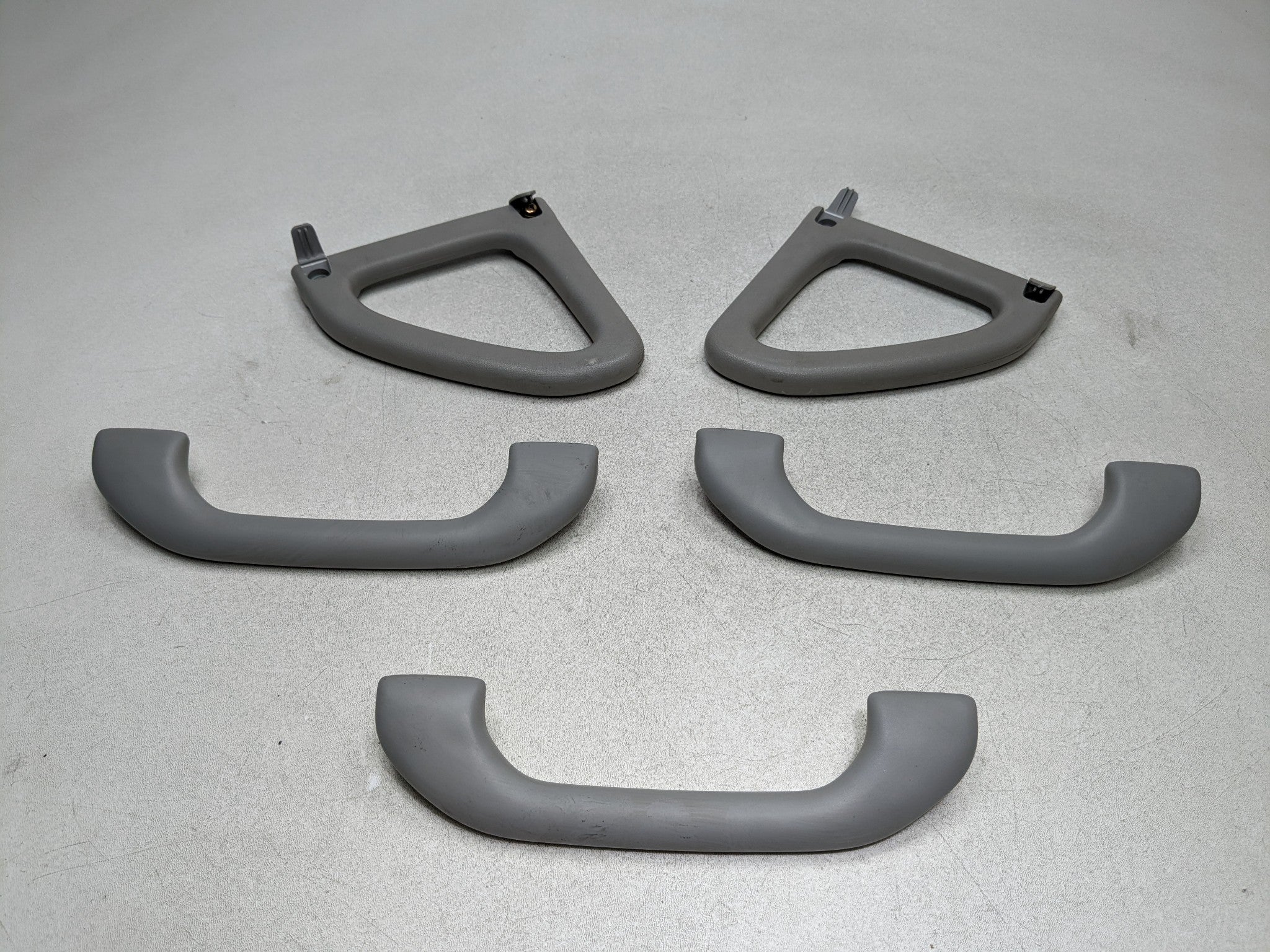 00 - 04 MITSUBISHI MONTERO SPORT OEM GRAB BAR HANDLE SET FRONT AND REAR UPPER