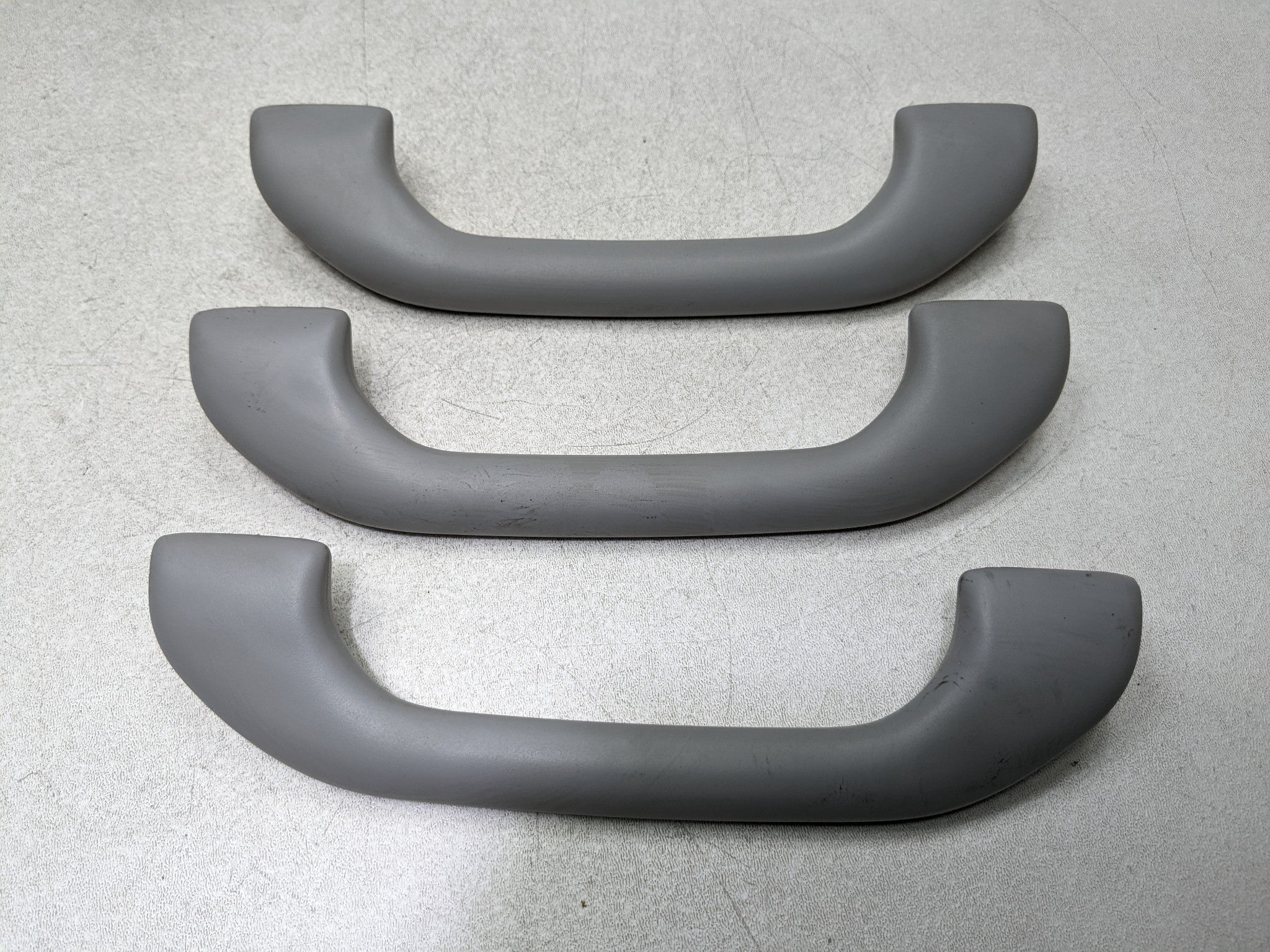 00 - 04 MITSUBISHI MONTERO SPORT OEM GRAB BAR HANDLE SET FRONT AND REAR UPPER