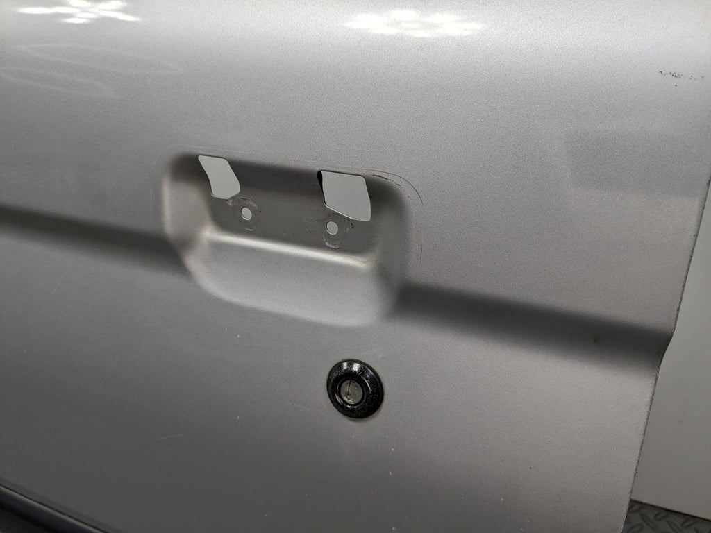 00 – 04 MITSUBISHI MONTERO SPORT OEM DOOR SHELL PANEL SILVER GRAY FRONT LEFT