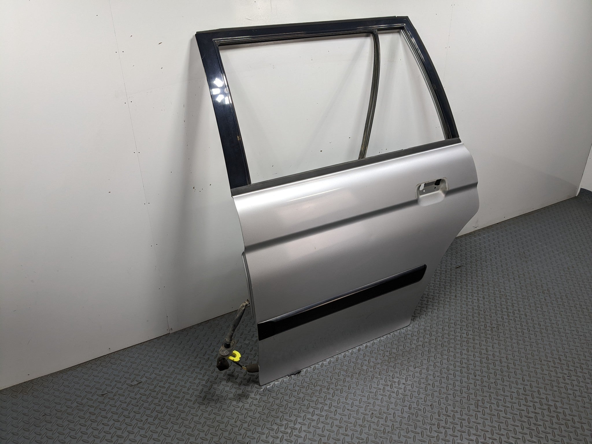 00 – 04 MITSUBISHI MONTERO SPORT OEM DOOR SHELL PANEL SILVER GRAY REAR LEFT