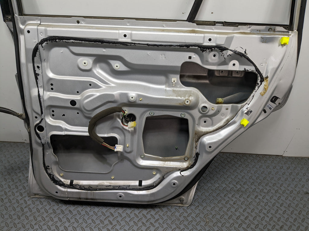 00 - 04 MITSUBISHI MONTERO SPORT OEM DOOR SHELL PANEL SILVER GRAY REAR RIGHT