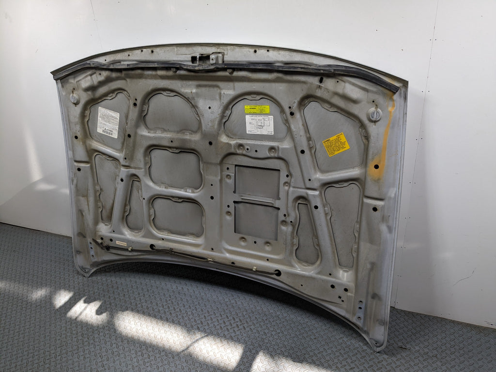 00 - 04 MITSUBISHI MONTERO SPORT OEM FRONT HOOD BONNET SHELL PANEL SILVER GRAY