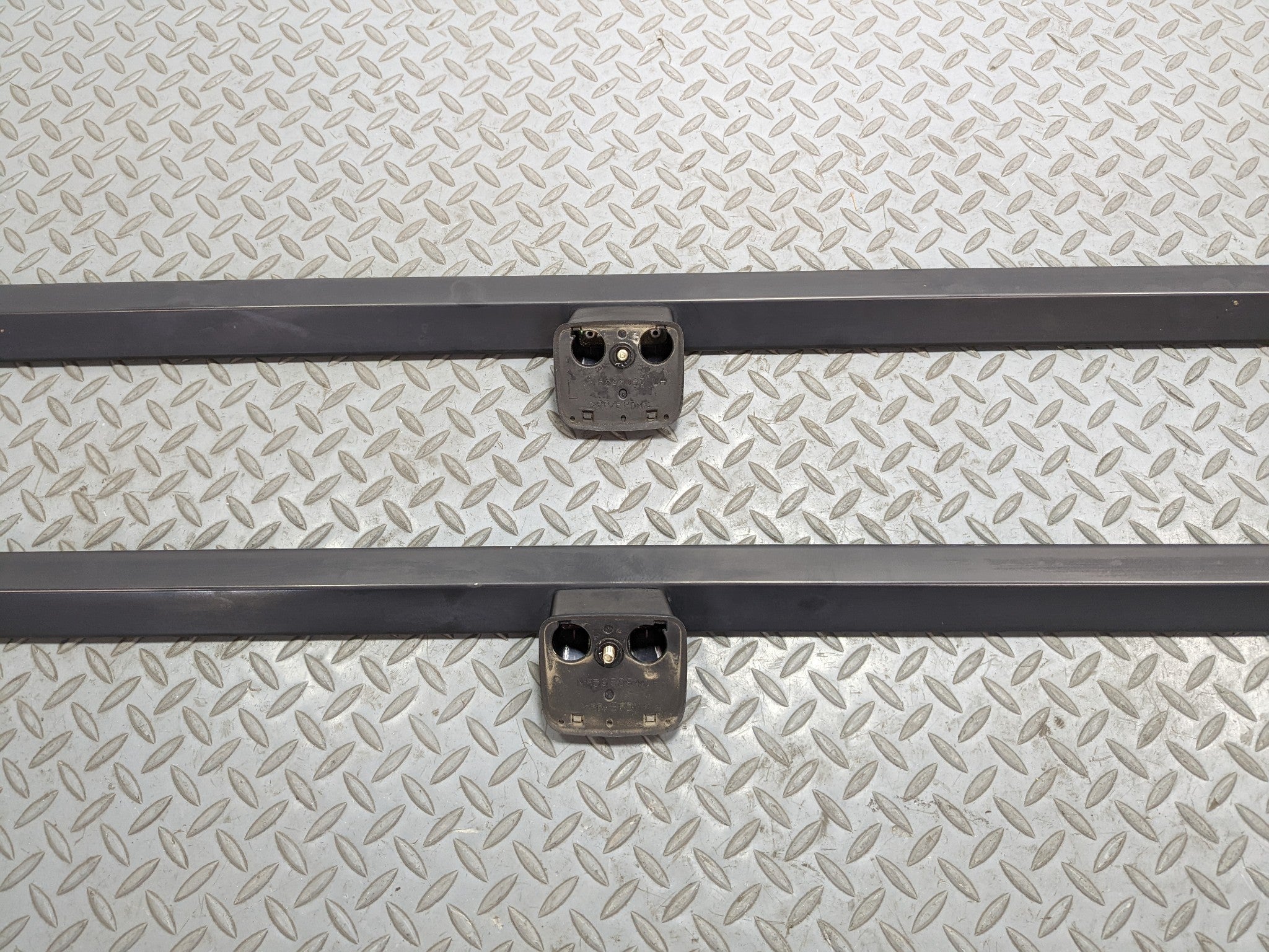 00 - 04 MITSUBISHI MONTERO SPORT OEM ROOF RAILS LUGGAGE CARRIER BAR LEFT RIGHT