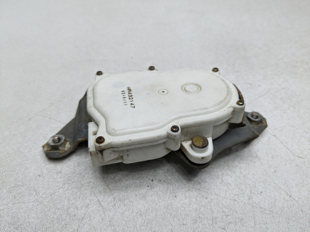 00 – 04 MITSUBISHI MONTERO SPORT OEM DOOR LOCK ACTUATOR REAR LEFT DRIVER SIDE