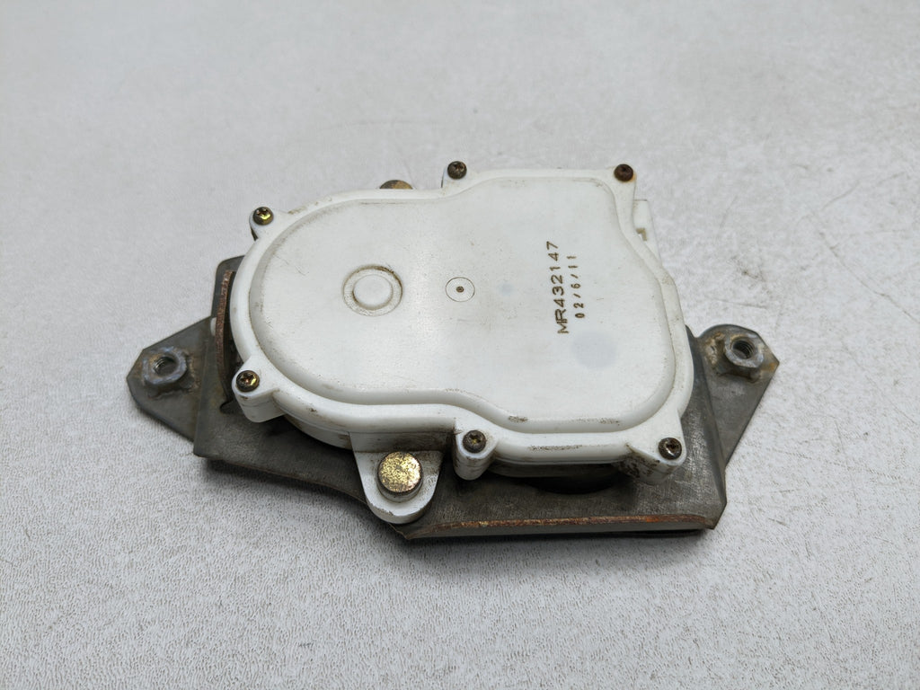 00 – 04 MITSUBISHI MONTERO SPORT OEM DOOR LOCK ACTUATOR REAR LEFT DRIVER SIDE