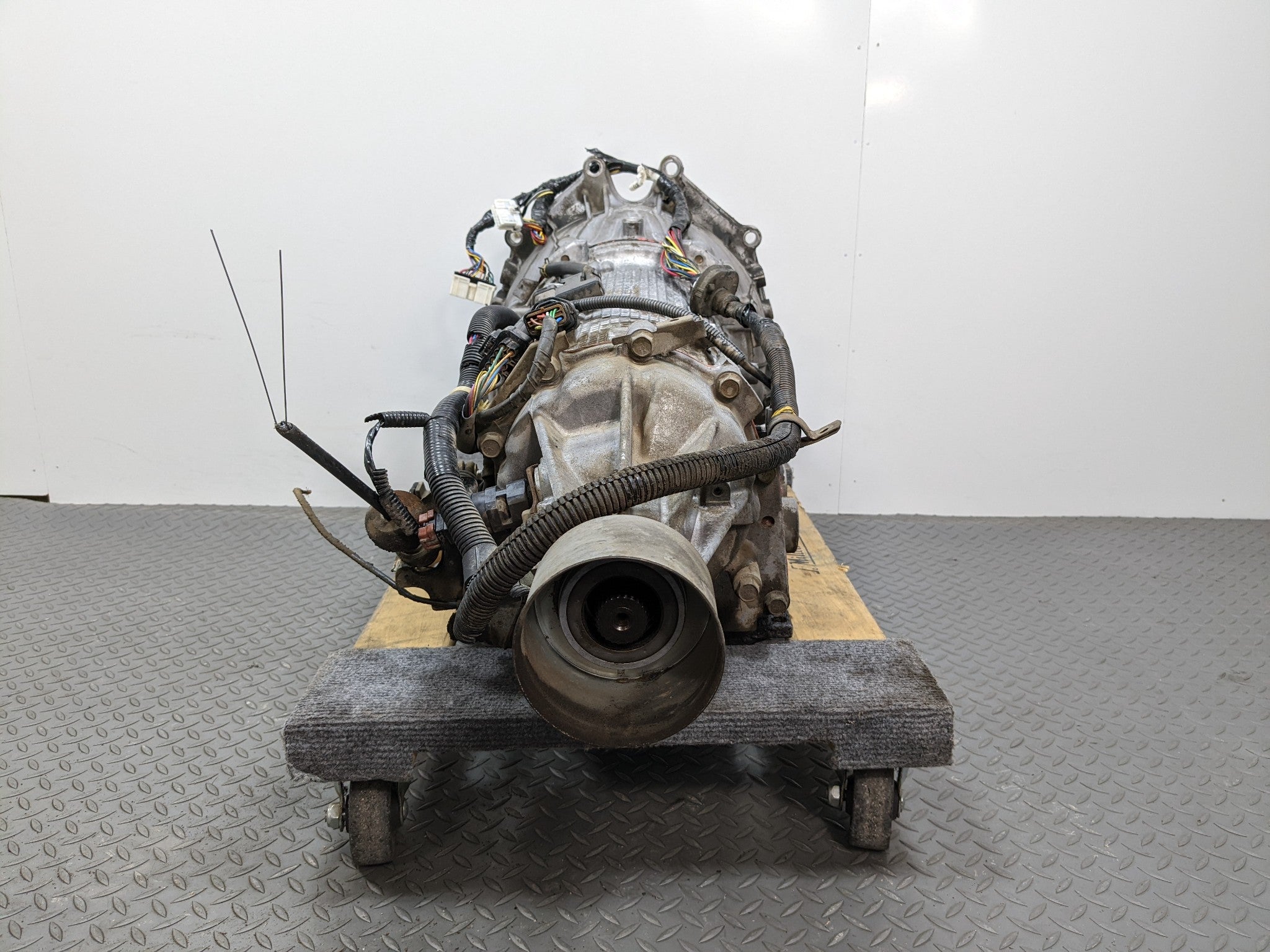 00 - 04 MITSUBISHI MONTERO SPORT OEM AUTOMATIC TRANSMISSION 3.0L 6 CYLINDER 4X2