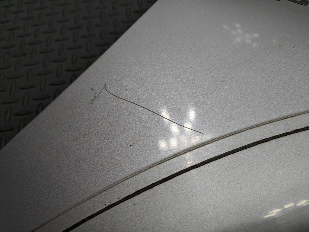 00 - 04 MITSUBISHI MONTERO SPORT OEM FENDER COVER PANEL SILVER GRAY FRONT RIGHT