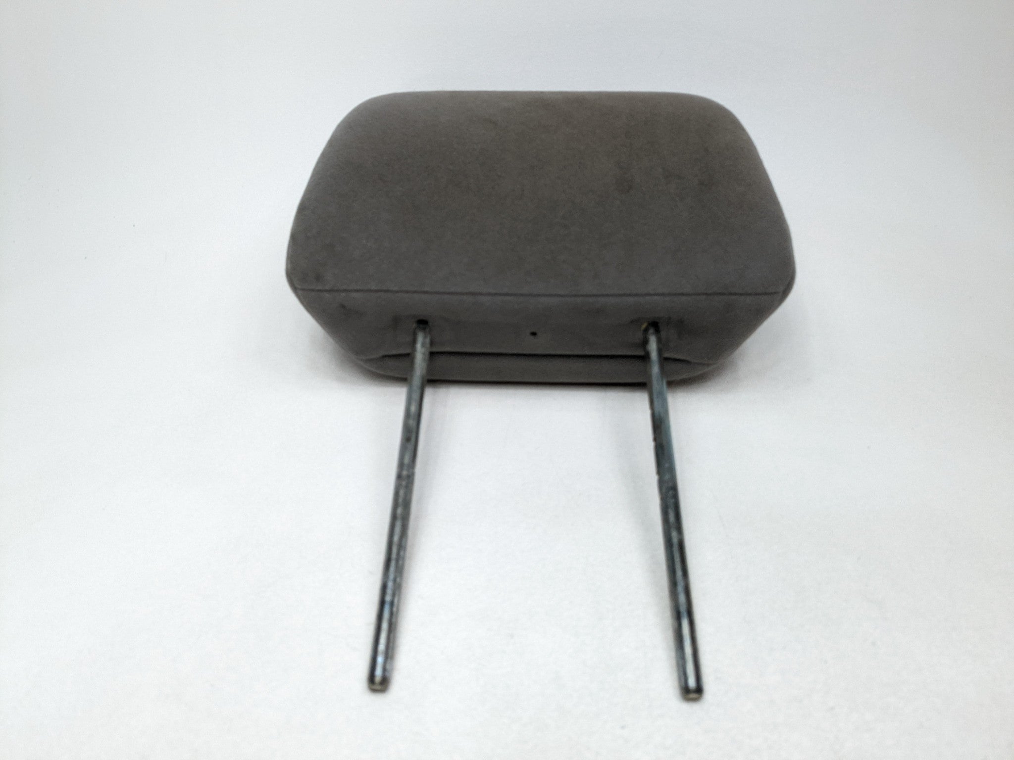 00 – 04 MITSUBISHI MONTERO SPORT OEM SEAT HEADREST CLOTH GRAY FRONT RIGHT SIDE