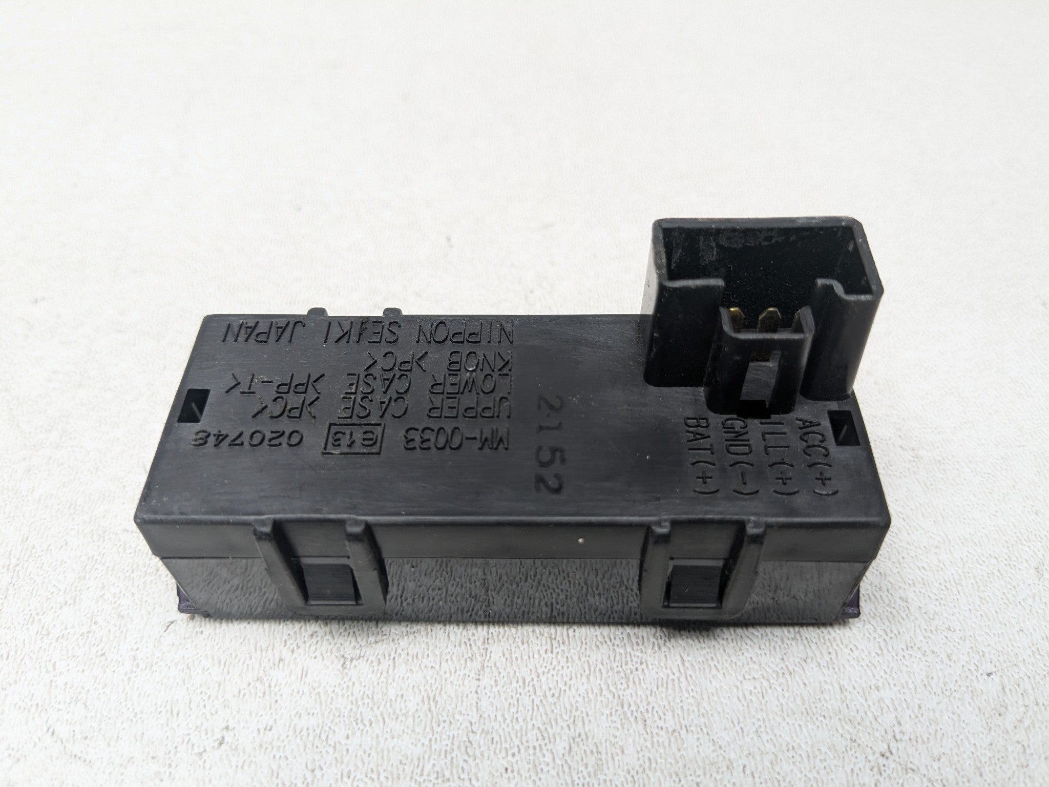 00 - 04 MITSUBISHI MONTERO SPORT OEM DASH CLOCK SWITCH DIGITAL DISPLAY SCREEN