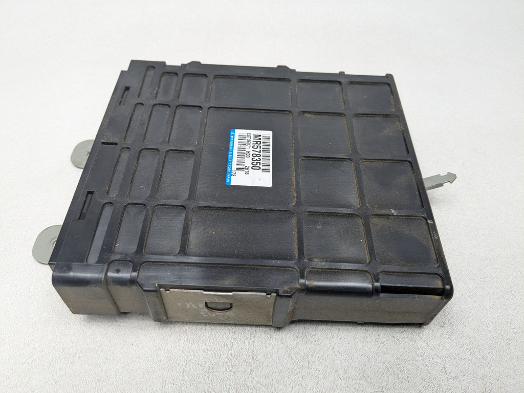 00 – 04 MITSUBISHI MONTERO SPORT OEM ENGINE BRAIN BOX ELECTRONIC CONTROL MODULE