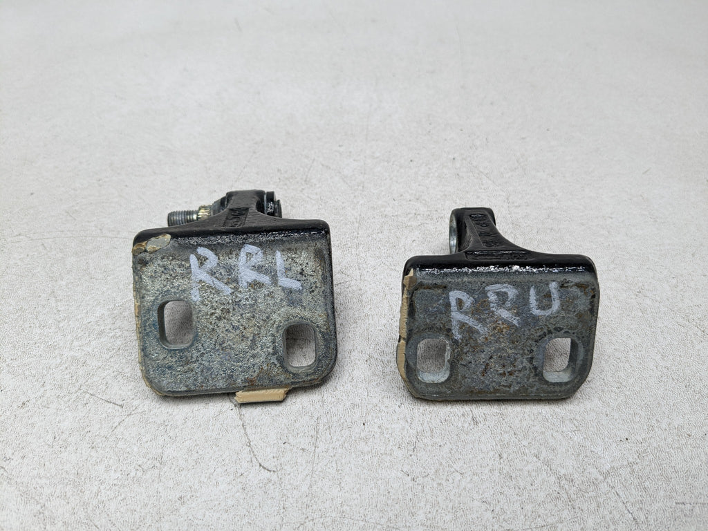 97 - 05 MERCEDES-BENZ S500 OEM DOOR HINGE SET UPPER AND LOWER REAR RIGHT SIDE