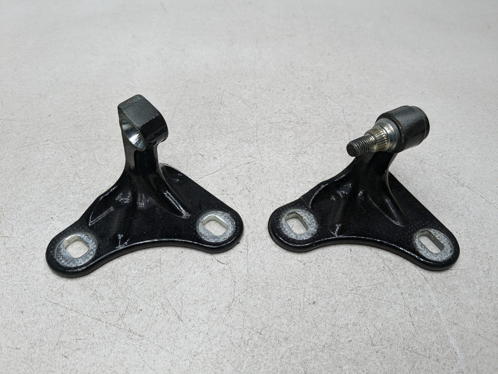 97 - 05 MERCEDES-BENZ S500 OEM DOOR HINGE SET UPPER AND LOWER FRONT RIGHT SIDE