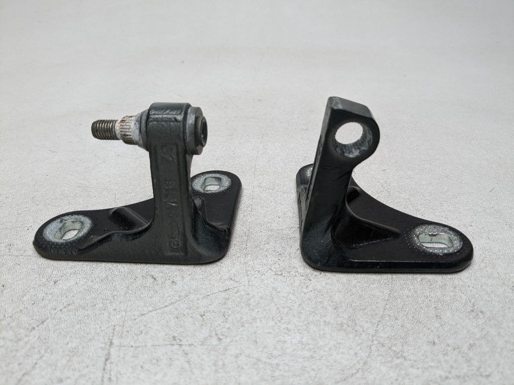 97 - 05 MERCEDES-BENZ S500 OEM DOOR HINGE SET UPPER AND LOWER FRONT LEFT SIDE