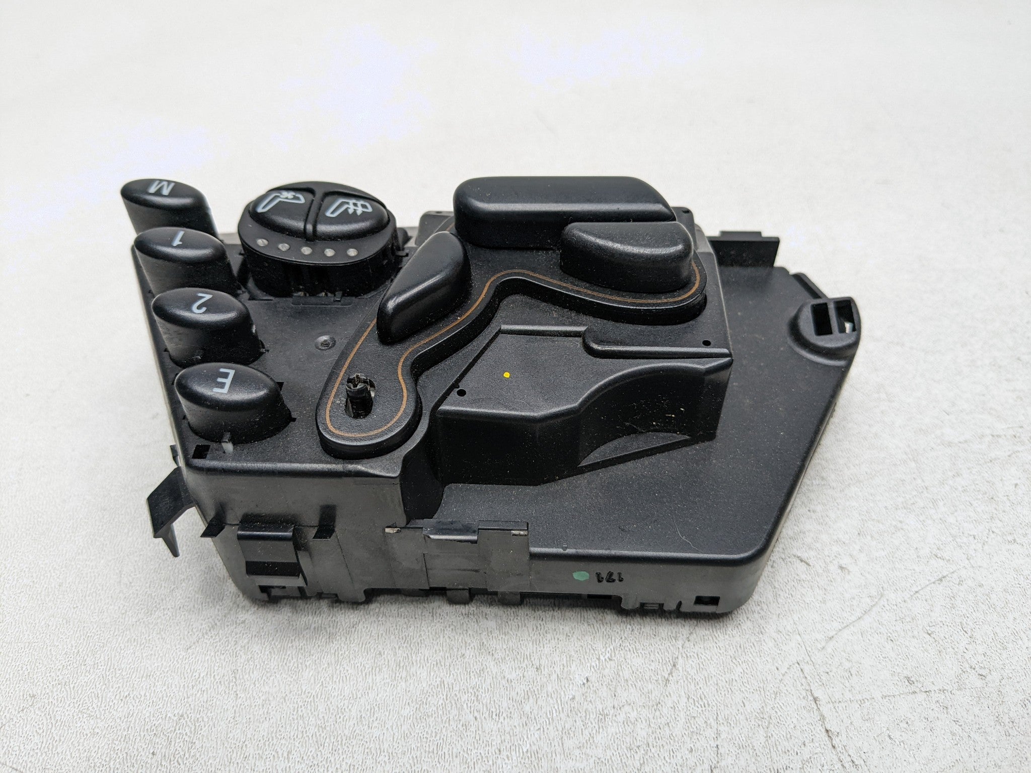 97 - 05 MERCEDES-BENZ S500 OEM SEAT CONTROL SWITCH FRONT RIGHT PASSENGER SIDE