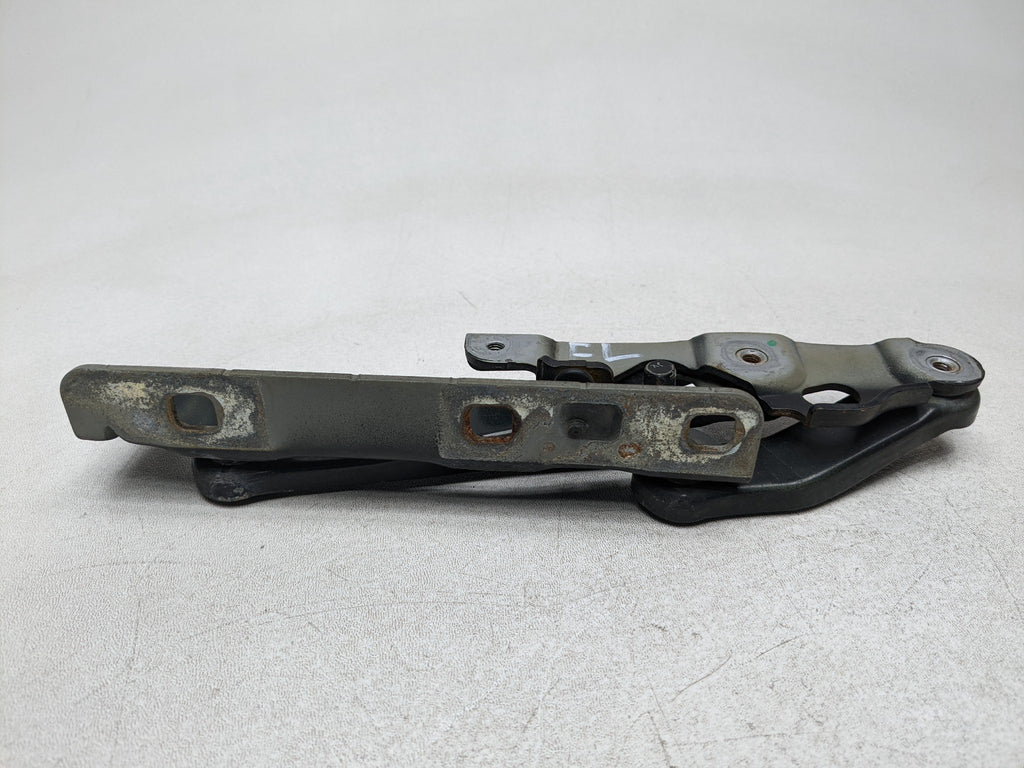 97 - 05 MERCEDES-BENZ S500 OEM HOOD HINGE SUPPORT BRACKET FRONT LEFT DRIVER SIDE