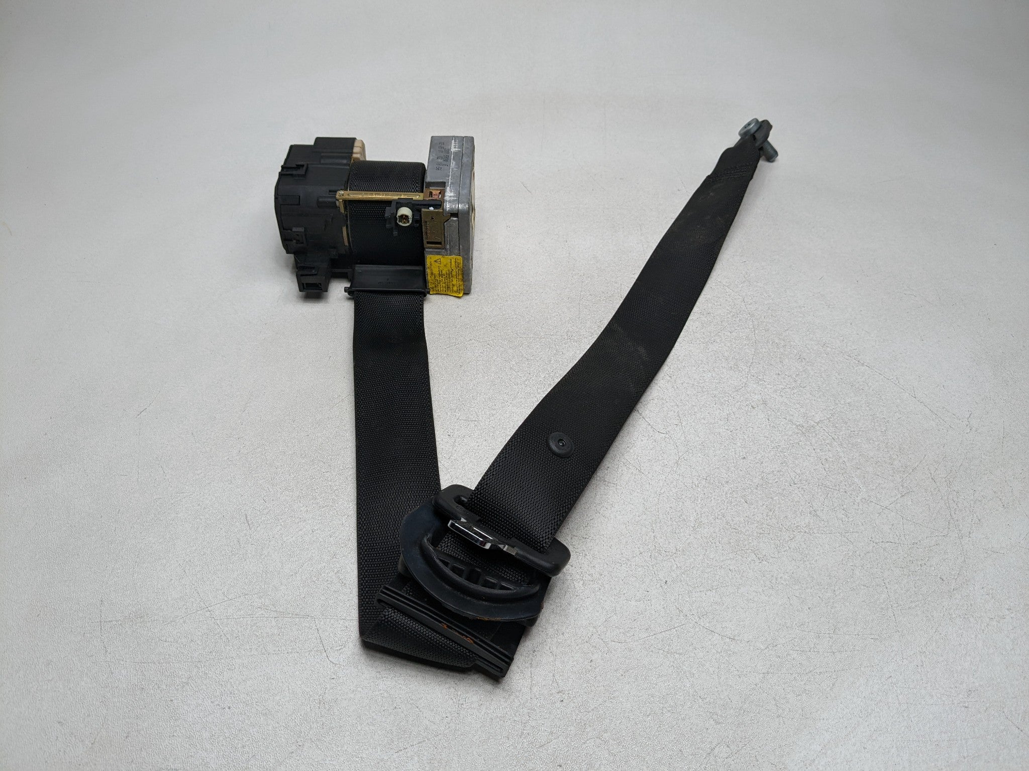 97 - 05 MERCEDES-BENZ S500 OEM SAFETY SEAT BELT RETRACTOR REAR LEFT DRIVER SIDE