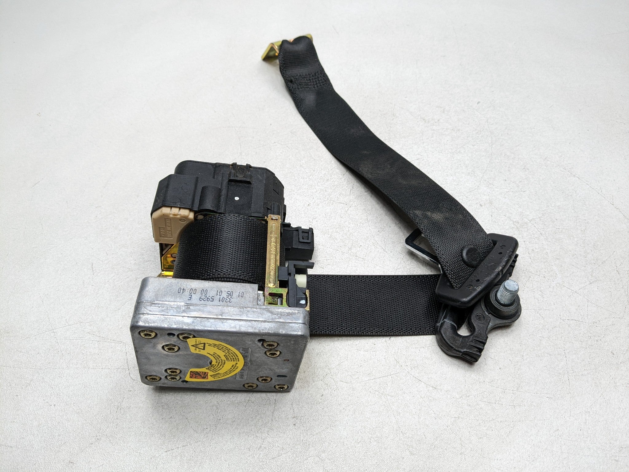 97 - 05 MERCEDES-BENZ S500 OEM SAFETY SEAT BELT RETRACTOR REAR LEFT DRIVER SIDE