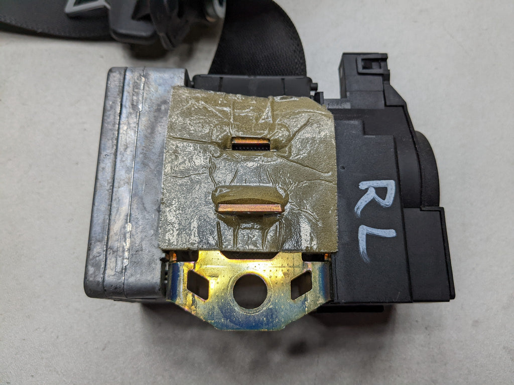 97 - 05 MERCEDES-BENZ S500 OEM SAFETY SEAT BELT RETRACTOR REAR LEFT DRIVER SIDE