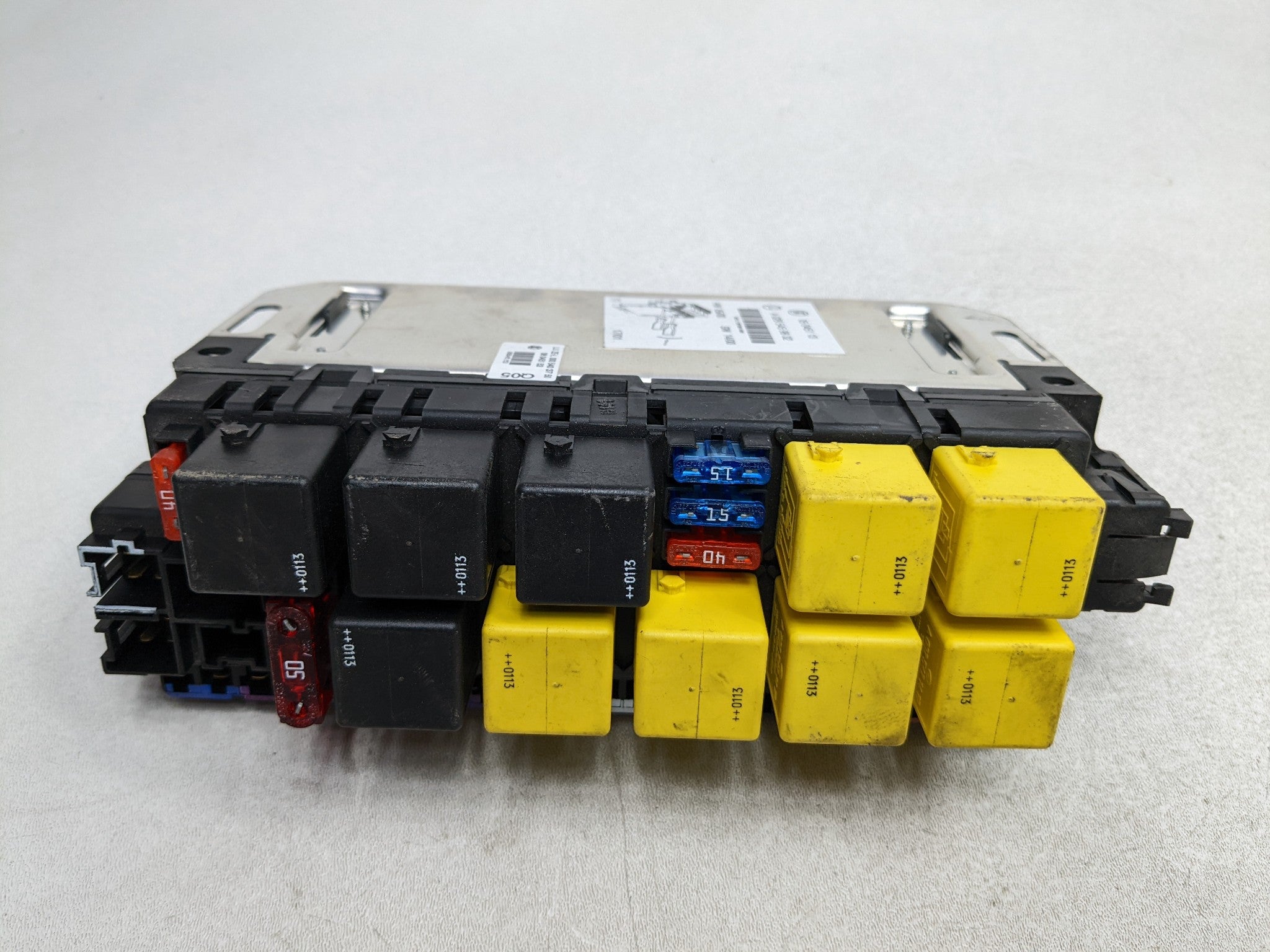 97 - 05 MERCEDES-BENZ S500 OEM ENGINE FUSE BOX RELAY JUNCTION POWER DISTRIBUTION